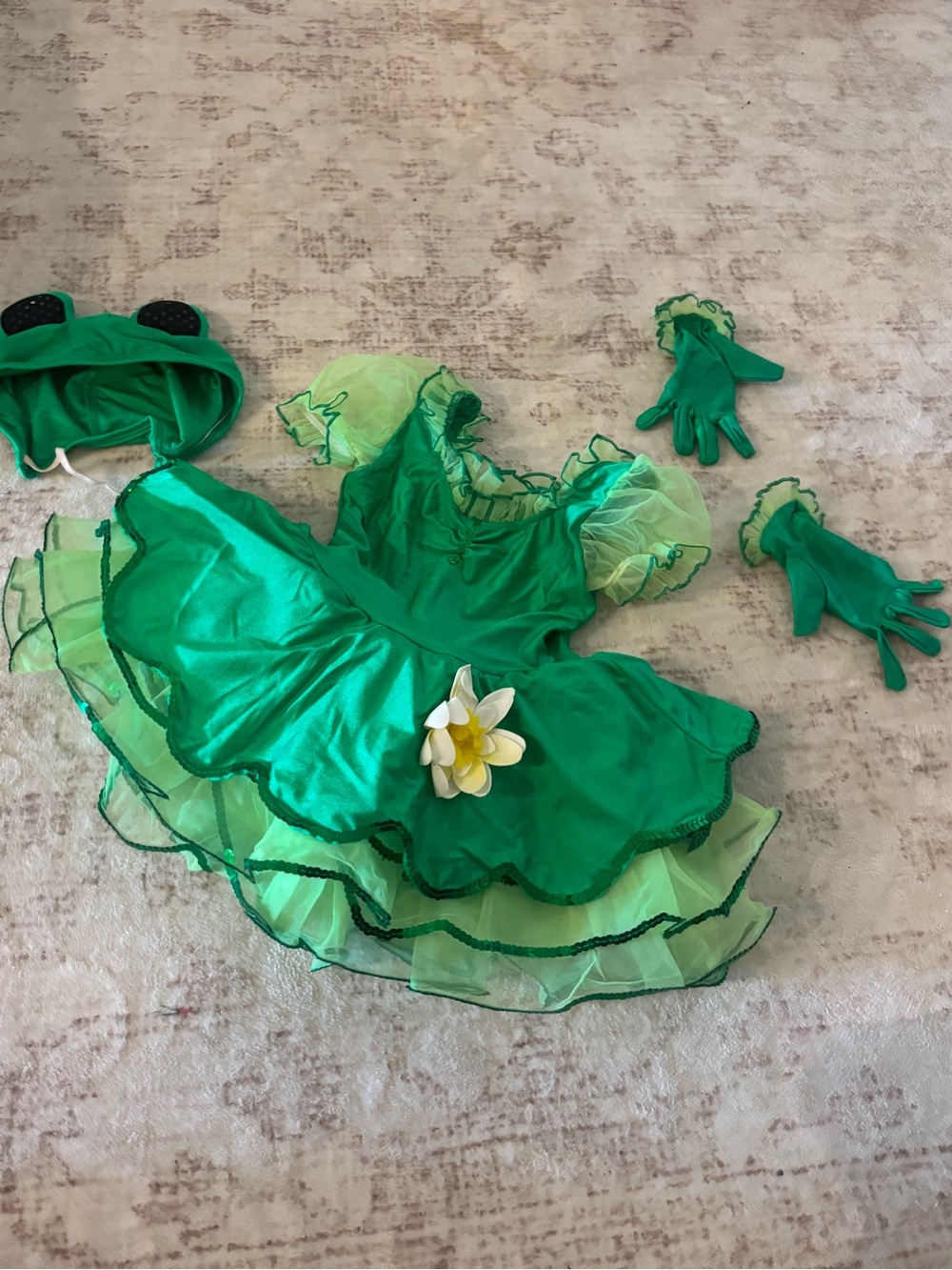 Green Frog Princess Kids Costume Dress with Gloves and Headpiece and Gloves